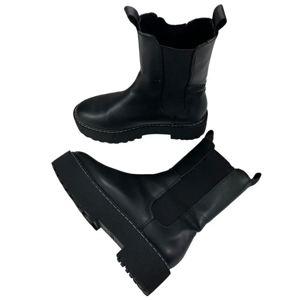 Divided by H&M Women’s Platform Chelsea Boots